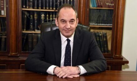 Γιάννης Πλακιωτάκης